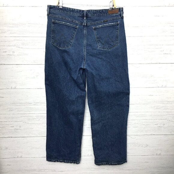 Wrangler Women's Loose Straight Leg Jeans Mid Rise Stretch Size 16 length 30" - Picture 2 of 9